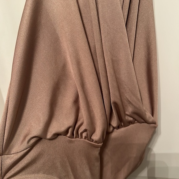 Champagne hold her body suit - Picture 3 of 3